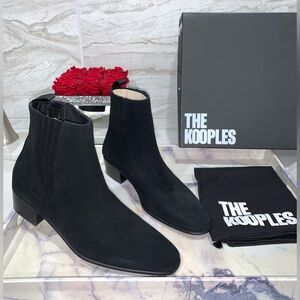 THE KOOPLES $395 Black Suede Chelsea Boots Size EU 40.
